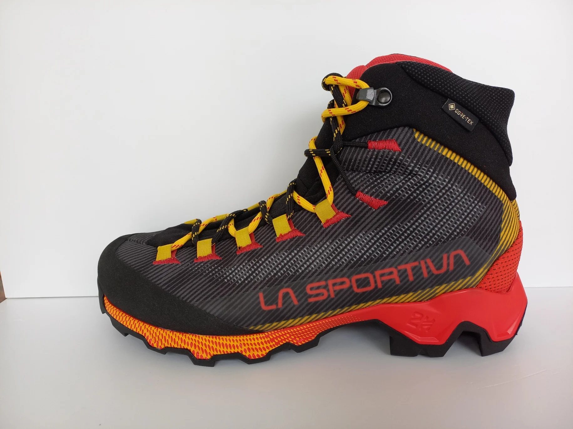 La Sportiva Aequilibrium Hike GTX