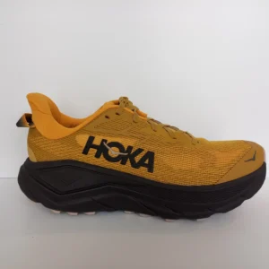 HOKA Challenger 8
